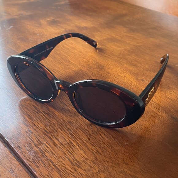 Le Specs Nouveau Vie Dark Tort oval sunglasses - Picture 6 of 6